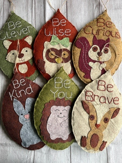 Leaf Shaped Woodland Animal Hanging Items with Inspiring Quotes