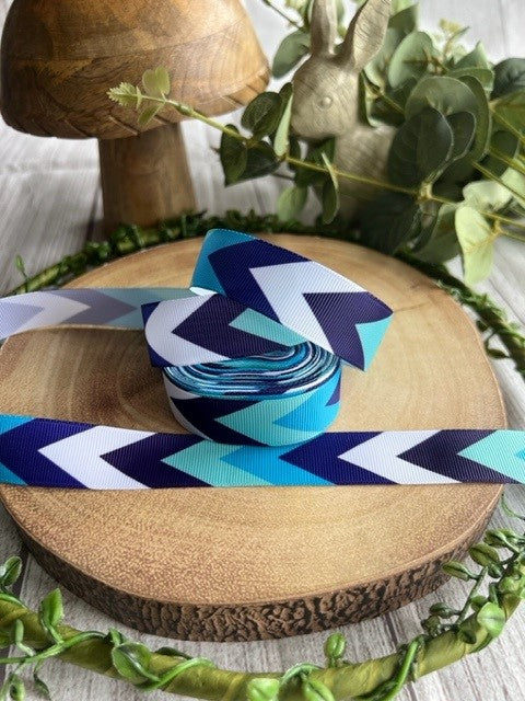 Beautiful Bright Blues & White ZigZag Print Design Grosgrain Ribbon