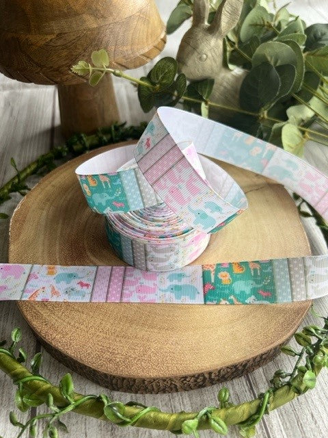 Beautiful Pastel Coloured Zoo Animals Print Design Grosgrain Ribbon