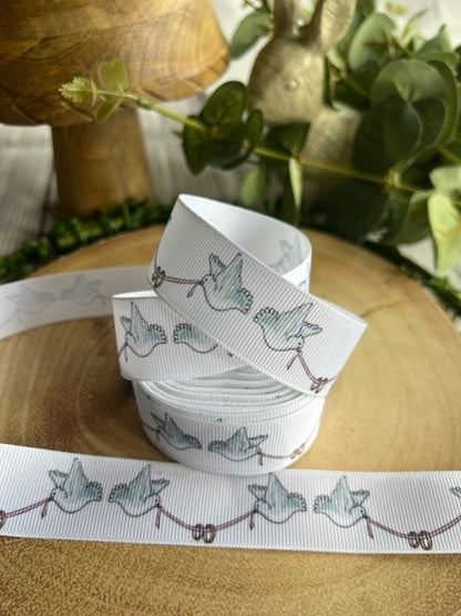 Beautiful Doves with Wedding Rings Print Design Grosgrain Ribbon