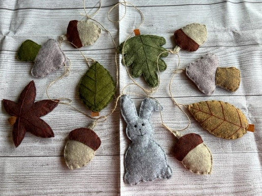 Handmade Beautiful Woodlands Theme Hanging Garland